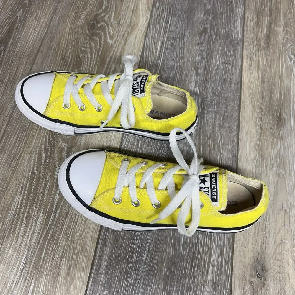 Converse previously owned